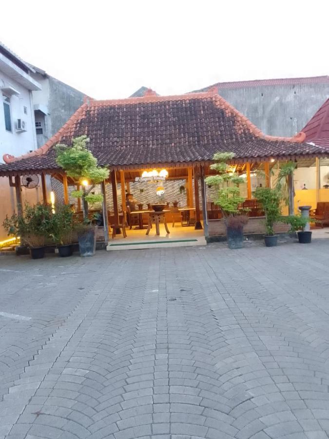 Hotel Sutomo *